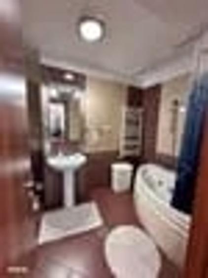 Apartament cu 3 camere semidecomandat, mobilat în Herăstrău