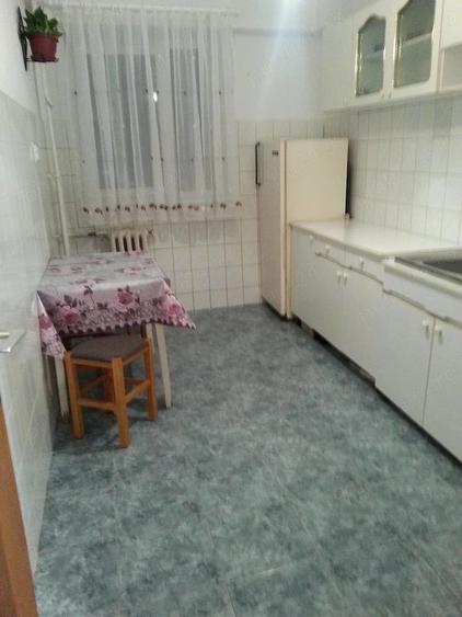 Apartament cu 2 camere decomandat în Exterior Vest