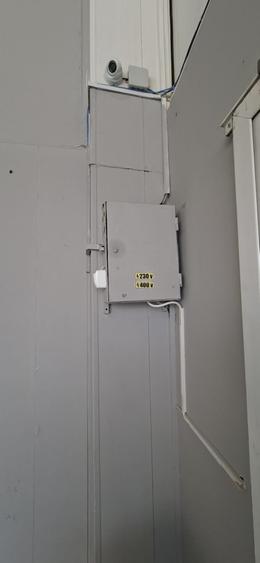 Spațiu industrial, de 200 mp, în Cug