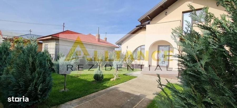 Casă cu 4 camere în Bătești