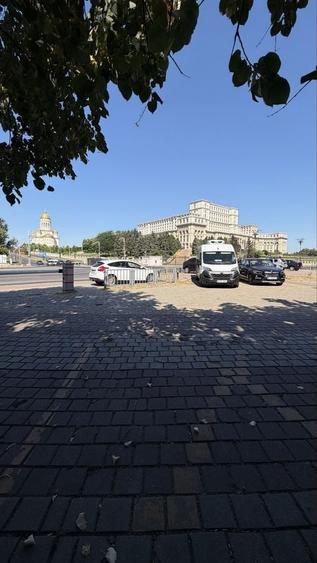 Garsonieră decomandată în Unirii