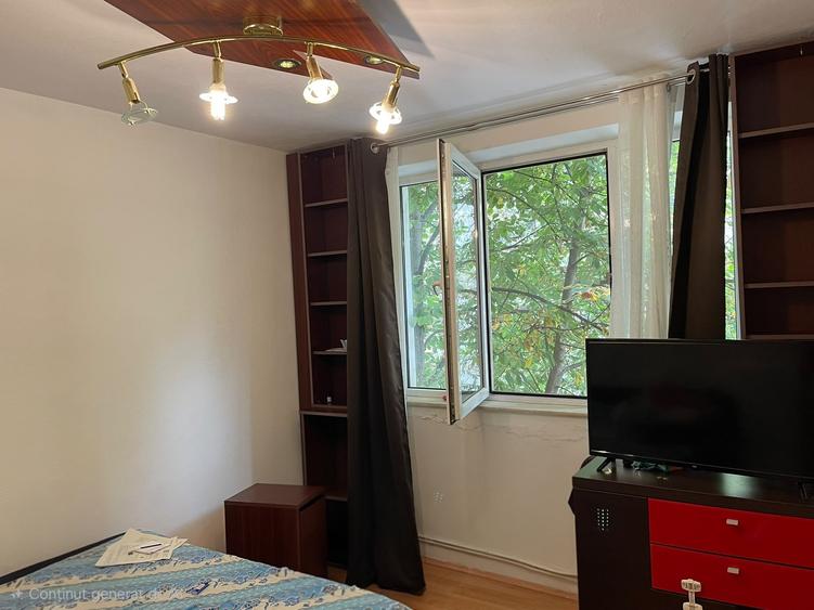 Apartament cu 2 camere decomandat în Politehnica