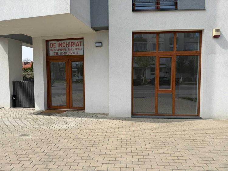 Spațiu comercial, de 55 mp, în Central