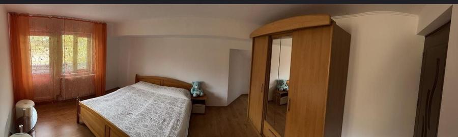 Casă cu 4 camere în Botoș