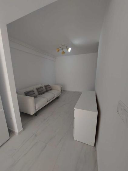 Apartament cu 2 camere semidecomandat în Dâmbul Rotund