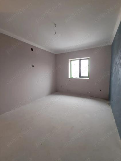 Casă cu 3 camere cu Teren 450 Mp în Horlești