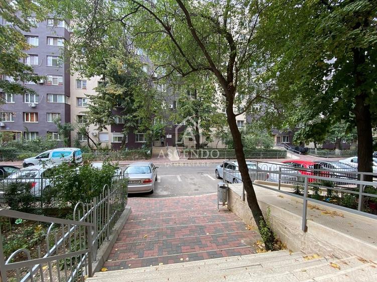 Apartament cu 2 camere decomandat în 1 Decembrie 1918