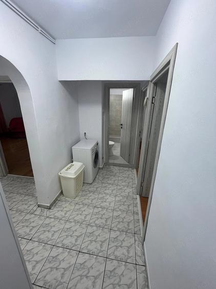 Apartament cu 3 camere decomandat în 13 Septembrie