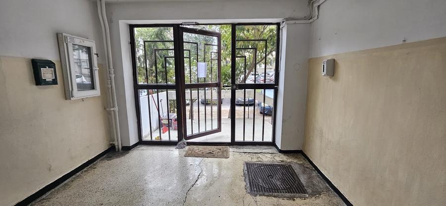 Apartament cu 2 camere semidecomandat în Tomis II