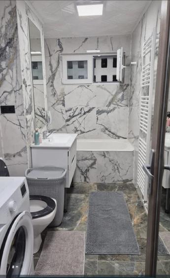 Apartament cu 3 camere nedecomandat în Gheorgheni