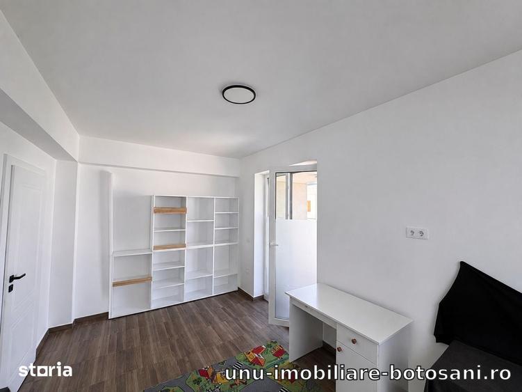 Casă cu 4 camere cu Teren 250 Mp în Central