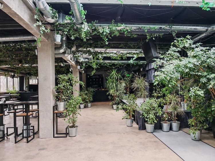 Spațiu comercial+120mp curte  la 5 minute de Metrou Pipera - 2