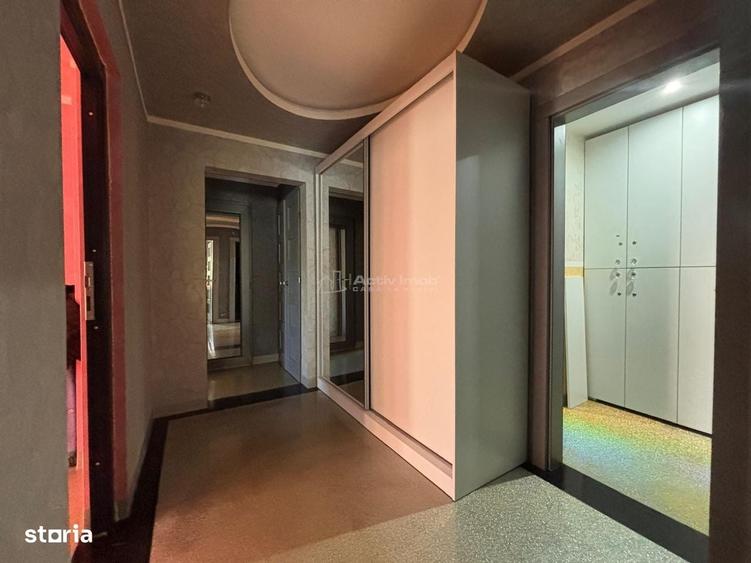 Apartament cu 4 camere în Central