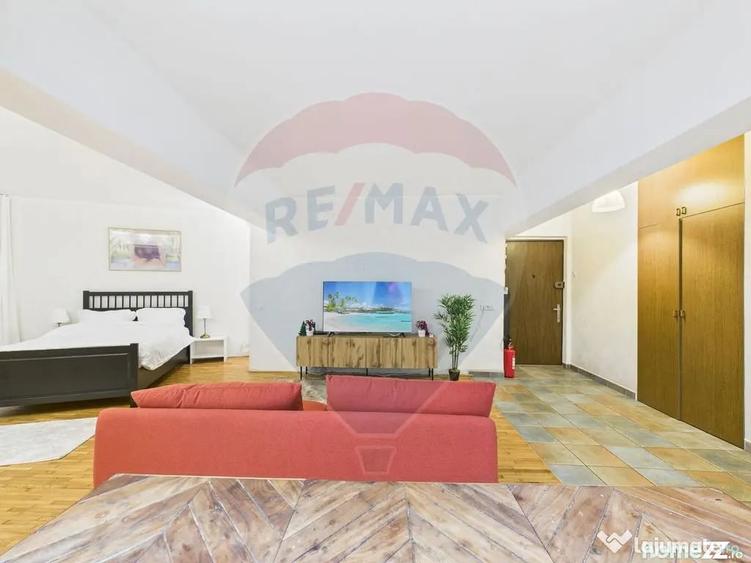 Apartament cu 2 camere semidecomandat în Calea Victoriei