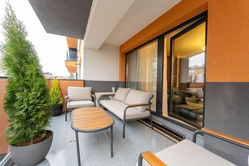 Apartament cu 2 camere, mobilat în Între Lacuri