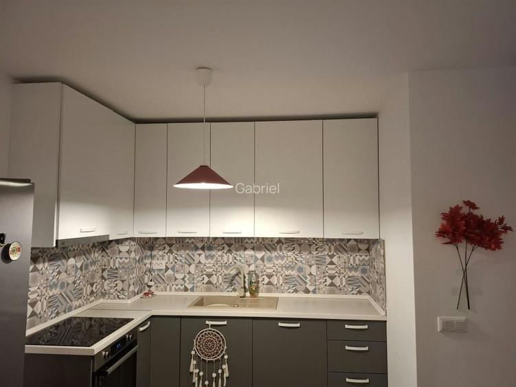 Inchiriez apartament