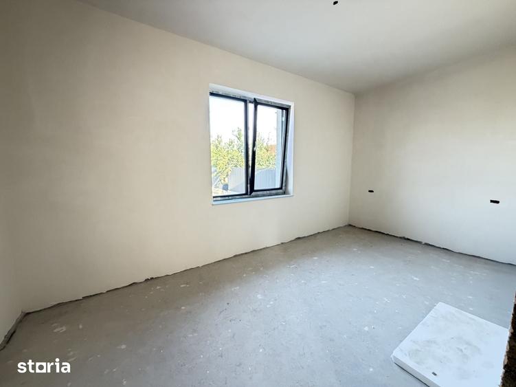 Casă cu 4 camere cu Teren 600 Mp în Central