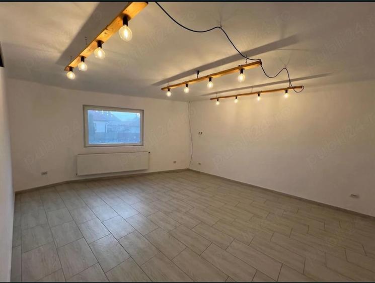 Casă cu 2 camere cu Teren 1600 Mp în Șelimbăr
