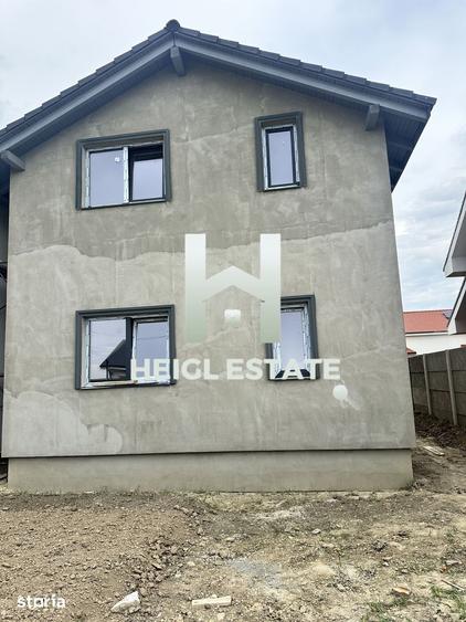 Casă cu 4 camere decomandat cu Teren 370 Mp în Central