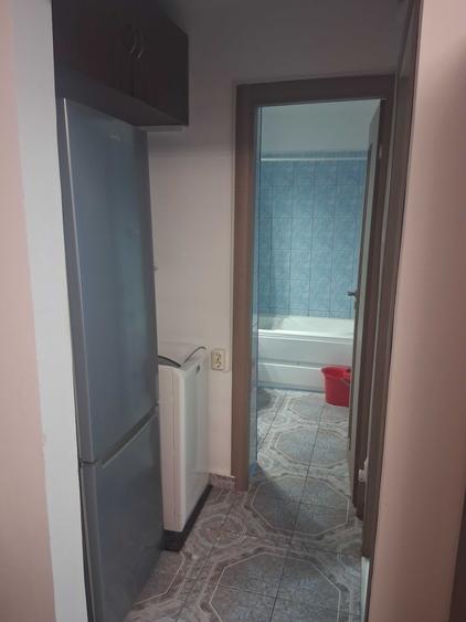 Apartament cu 2 camere semidecomandat în Brâncoveanu