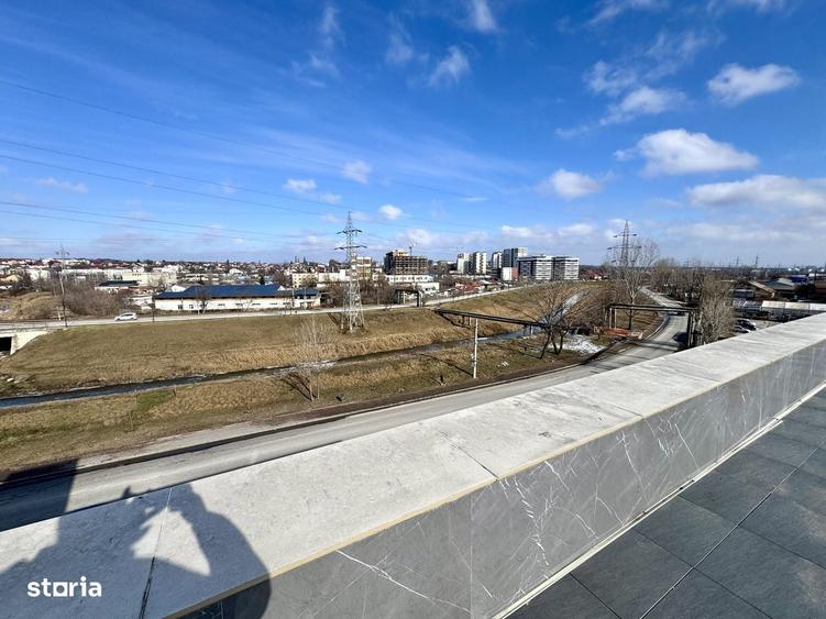 Spațiu comercial, de 920 mp, în Tătărași