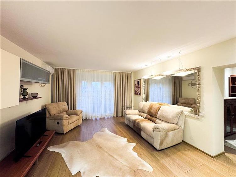 Apartament cu 3 camere semidecomandat, mobilat în Floreasca