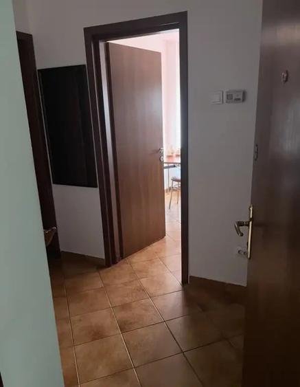 Garsonieră decomandată în Decebal
