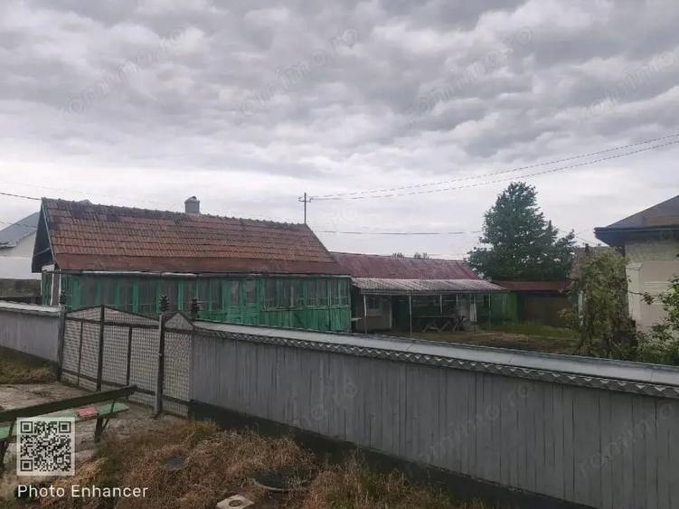 Casă cu 2 camere cu Teren 1600 Mp în Grămești