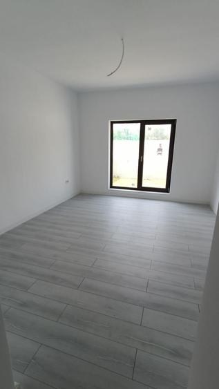 Apartament cu 3 camere decomandat în Găgeni