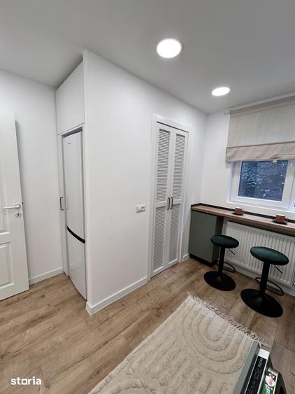 Apartament cu 2 camere decomandat în Drumul Taberei