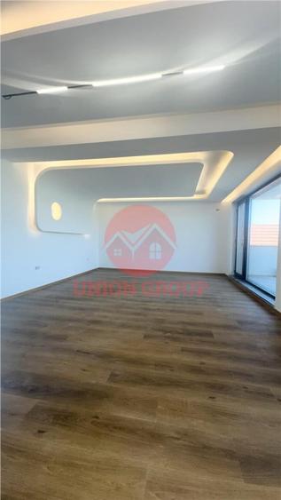 Casă cu 5 camere cu Teren 391 Mp în Nord