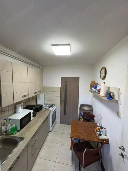 Apartament cu 2 camere semidecomandat în Spitalul Județean