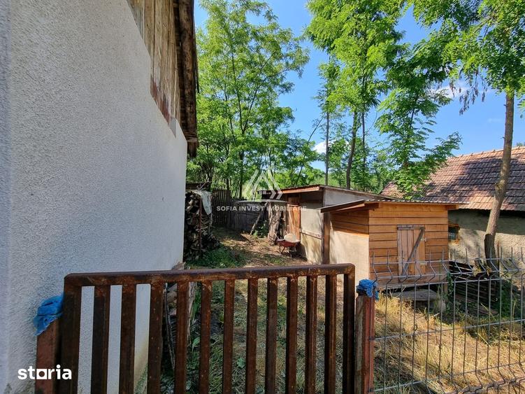 Casă cu 3 camere cu Teren 2604 Mp în Sâmboleni