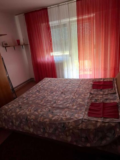Apartament cu 2 camere decomandat în Carpați 2