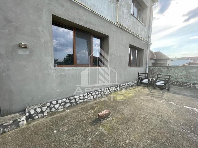 Apartament cu 3 camere decomandat, mobilat în Bujac
