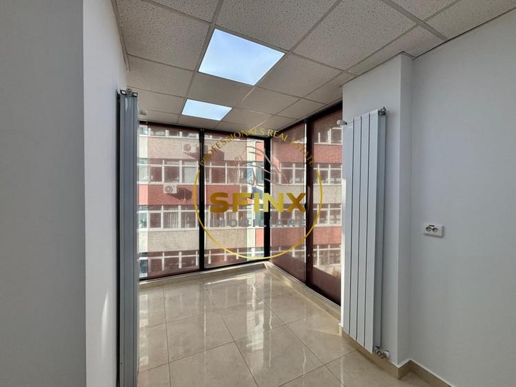 Casă individuală cu 12 camere cu Canalizare în Dorobanți
