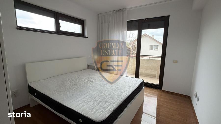 Casă cu 5 camere cu Teren 500 Mp în Agigea