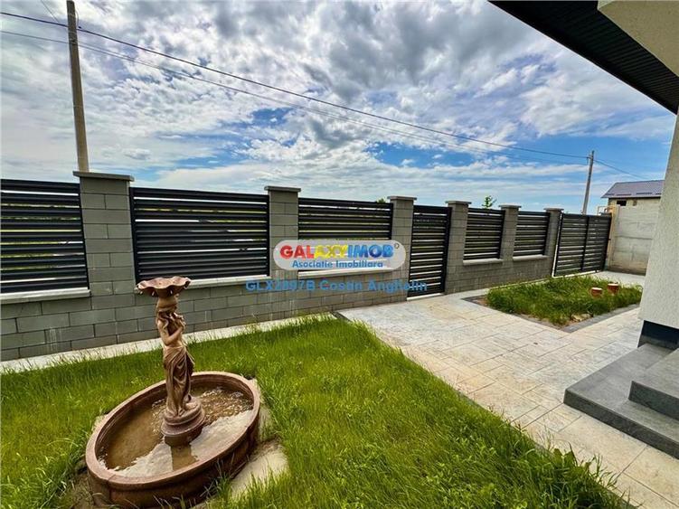 Casă cu 4 camere cu Canalizare în Vidra