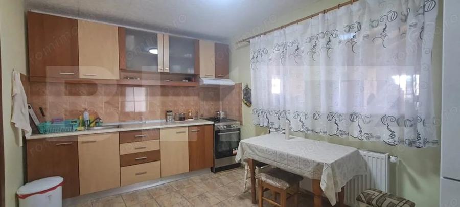 Casa superba, 5 camere, sat Feldioara, com. Ucea priveli?te la Mun?ii Fagara? - 13
