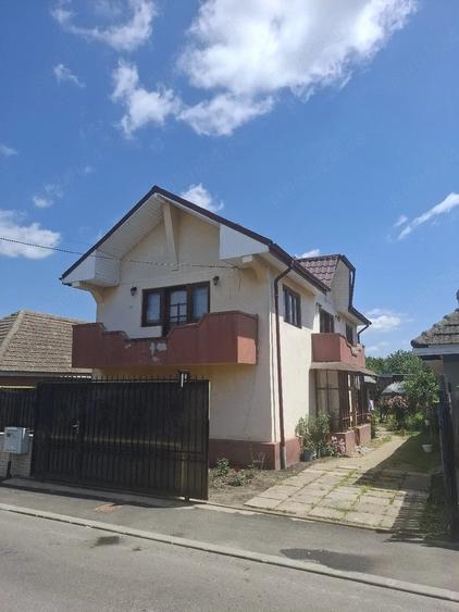 Casă cu 2 camere cu Teren 380 Mp în Romanești