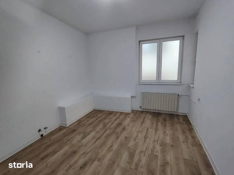Casă cu 8 camere cu Canalizare în Floreasca