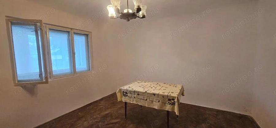 Casă cu Teren 553 Mp în Central