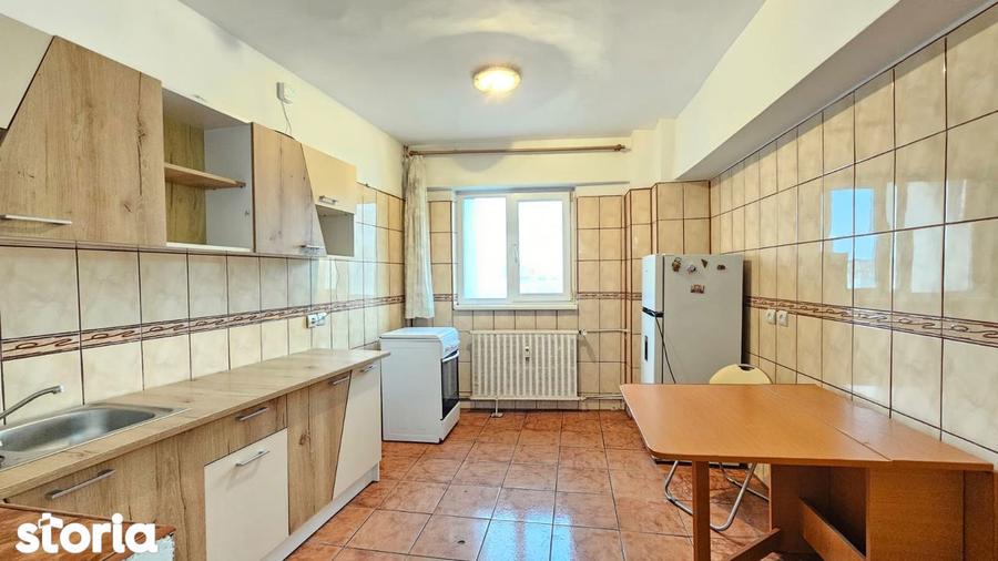 Apartament cu 3 camere decomandat în Pantelimon
