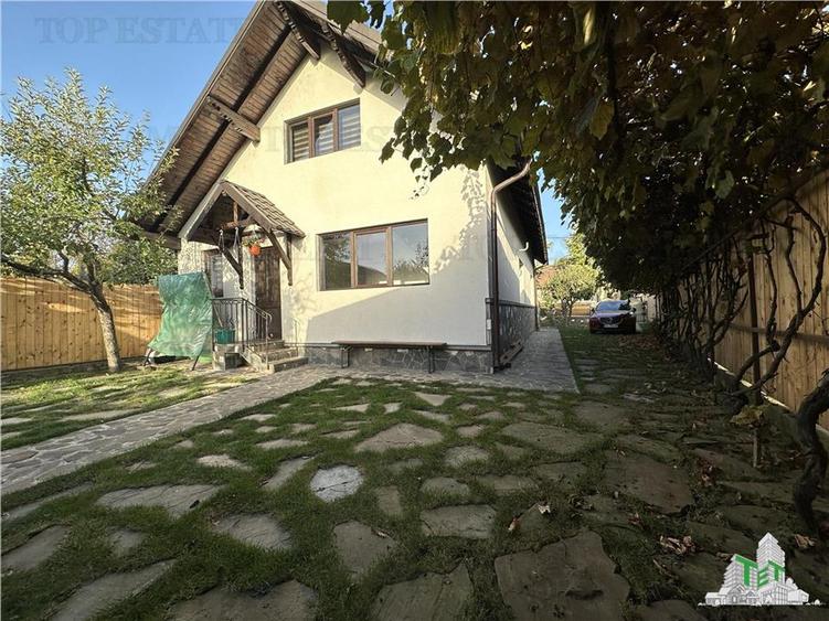 Casă individuală cu 5 camere cu Canalizare în Cornu de Jos (Cornu)