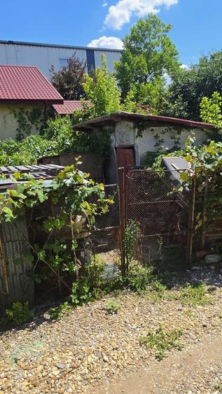 Vand, Vila 5 camere in Otopeni,mobilata si utilata,langa viitorul Kaufland. Pret - 23