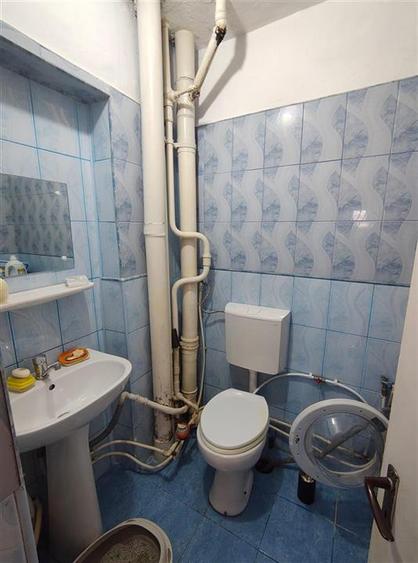 Apartament cu 4 camere decomandat în Nicolina