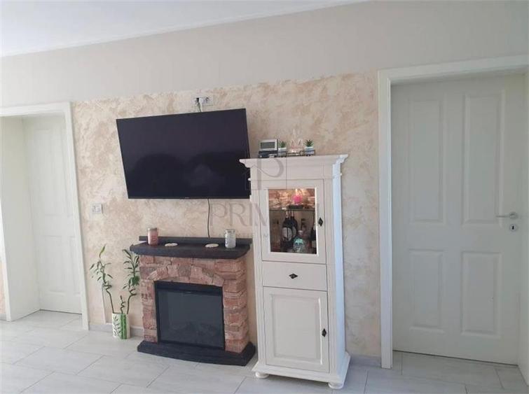 Duplex cu 3 camere cu Teren 250 Mp în Sânmihaiu Român