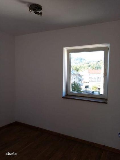 Apartament cu 4 camere în Central