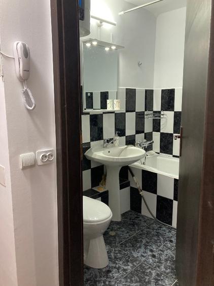 Garsonieră de închiriat,spațioasă, renovată, Titan  | 10 min metrou | Proprietar - 12