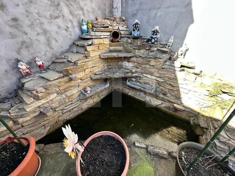 Casă individuală cu 6 camere cu Canalizare în Orăștie